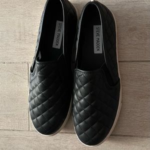 Steve Madden Flat Shoes 10